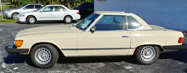 1978 Mercedes-Benz SL-Class Removable hard top