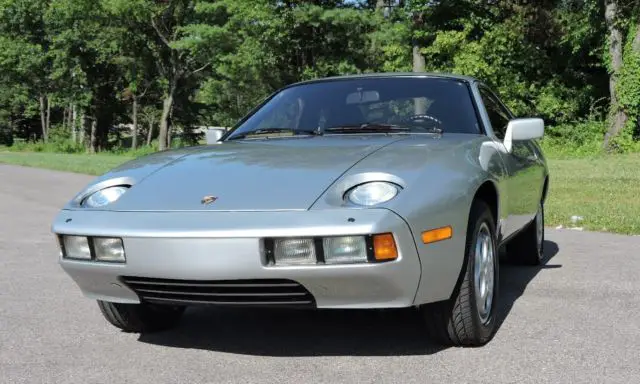 1978 Porsche 928 5-Spd. LSD. Cloth. No Sunroof.