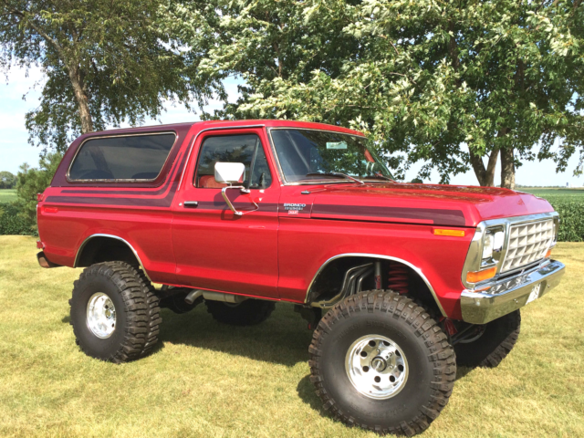 1978 Ford Bronco Red