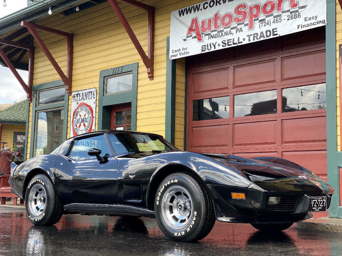 1979 Chevrolet Corvette 1979 Black/Black L82 4-Sp 2 Owners Org Docs!