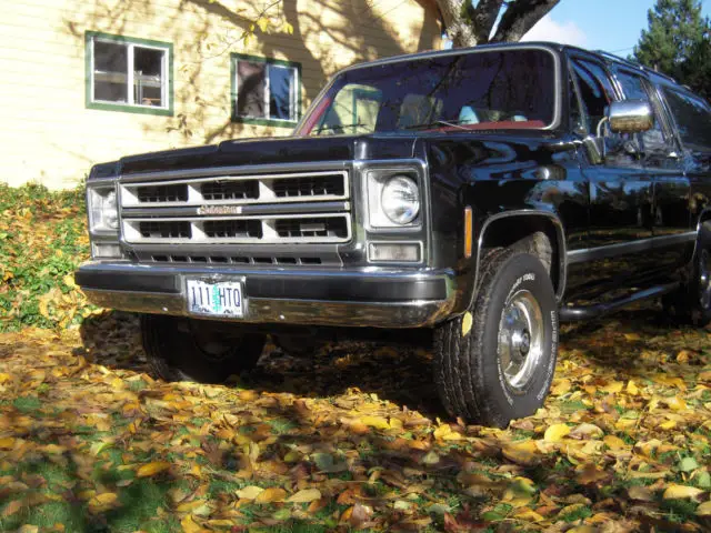 1979 Chevrolet Suburban SILVERADO