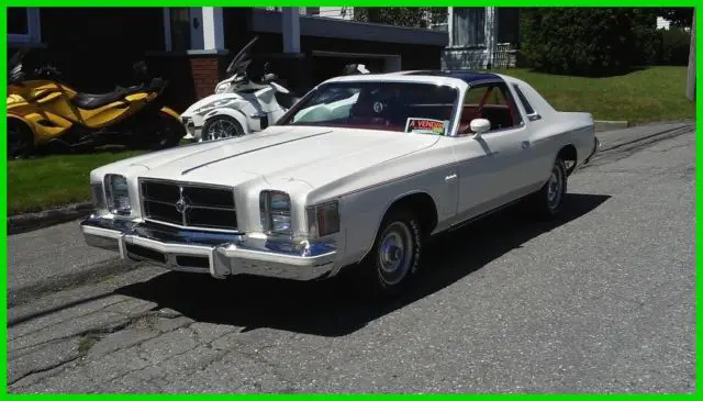 1979 Chrysler 300 Series T-Tops