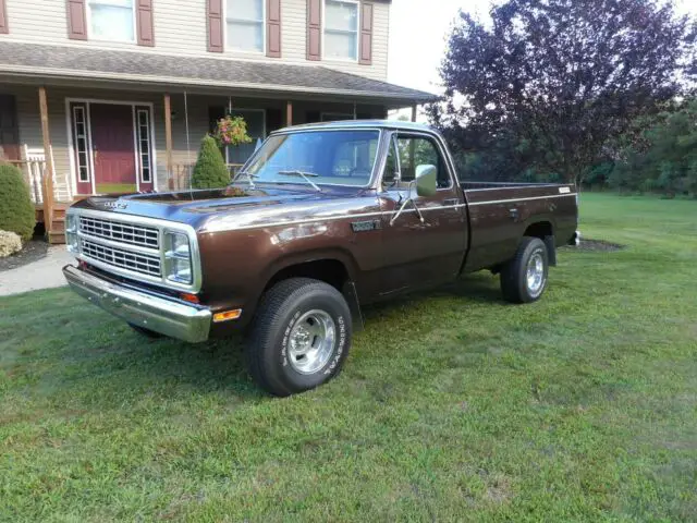 1979 Dodge Power Wagon Adventurer