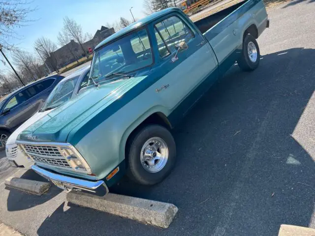 1979 Dodge D150 Adventure