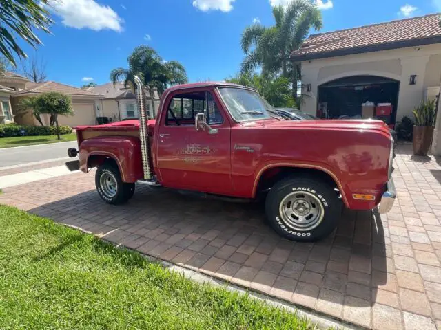 1979 Dodge D150 Lil Red Express