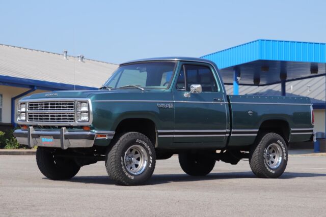 1979 Dodge Power Wagon Adventurer