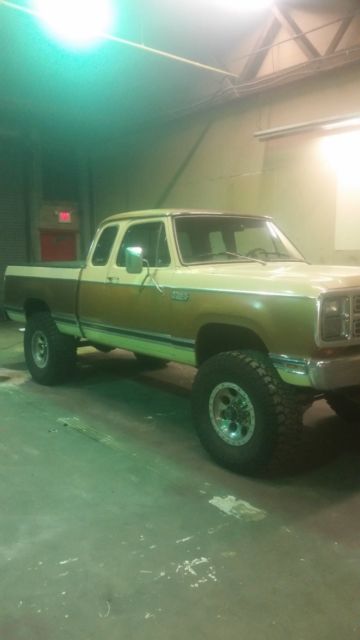 1979 Dodge Power Wagon le