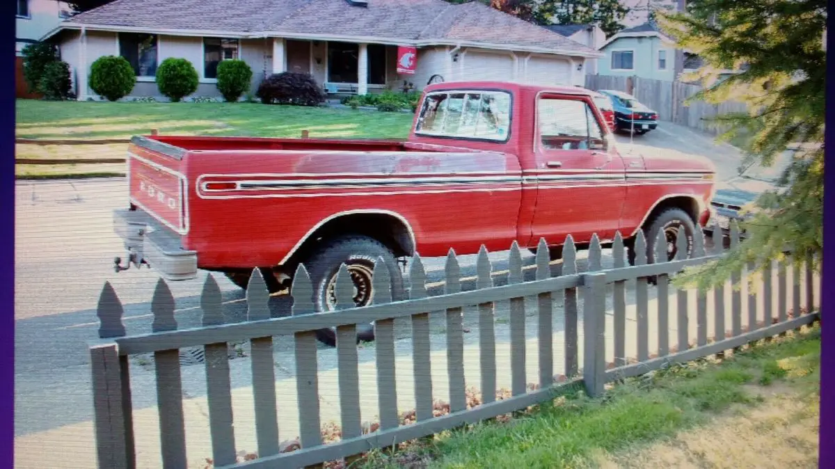 1979 Ford F-150 Red exterior