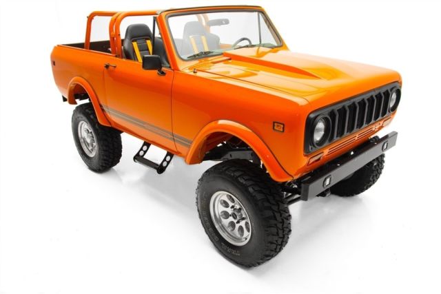 1979 International Harvester SUV, 304, Automatic, Orange/Black, White Top, Cowl