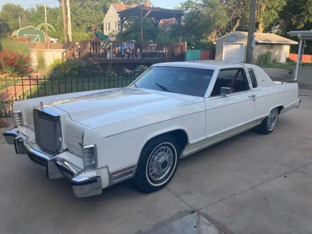 1979 Lincoln Continental Towncar