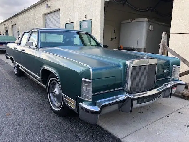 1979 Lincoln Continental town car