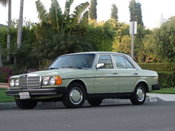 1979 Mercedes-Benz 200-Series Base Sedan 4-Door