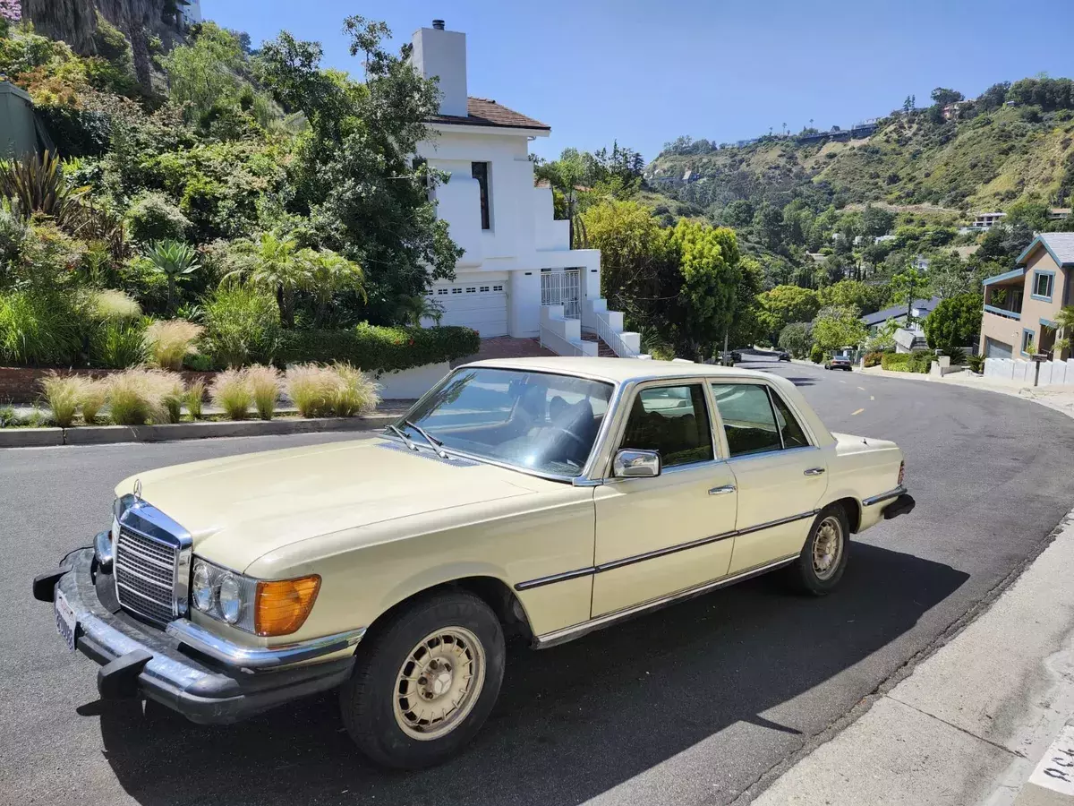 1979 Mercedes-Benz 300-Series