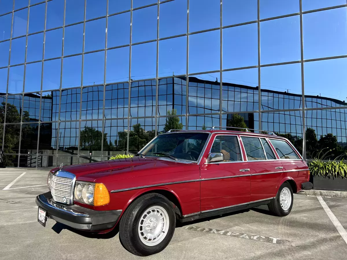 1979 Mercedes-Benz 300-Series