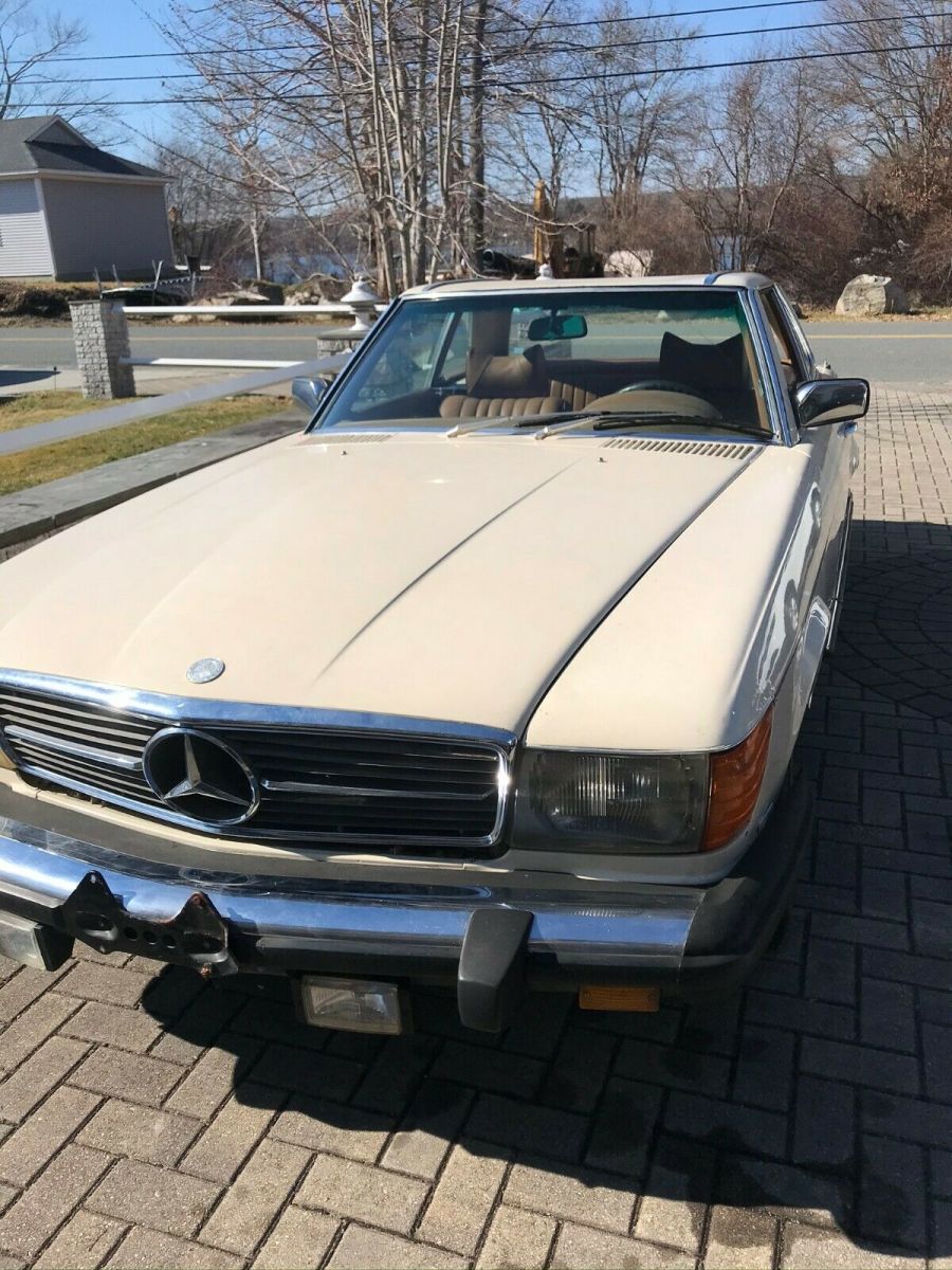 1979 Mercedes-Benz 400-Series