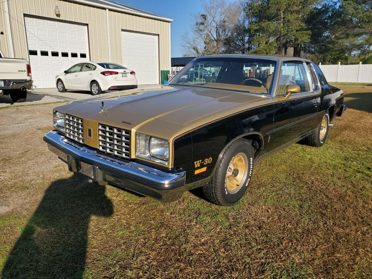 1979 Oldsmobile hurst