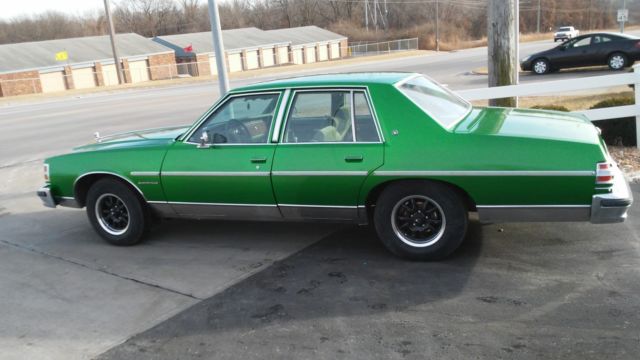 1979 Pontiac Bonneville Chrome