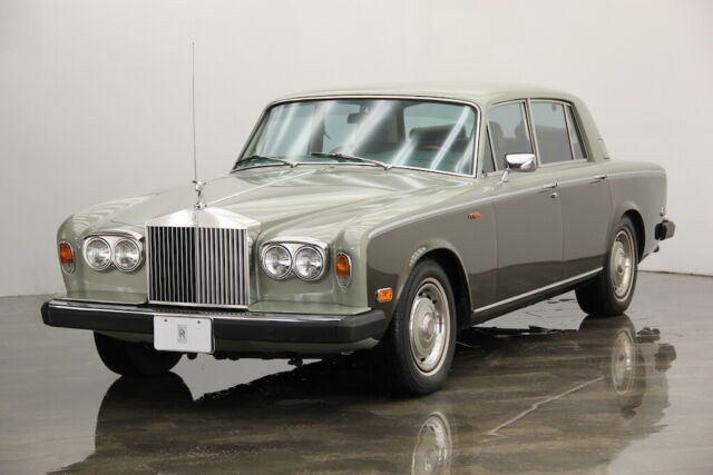 1979 Rolls-Royce Silver Shadow Show Winner
