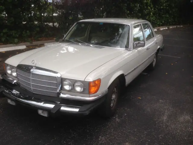 1980 Mercedes-Benz 300-Series 300SD