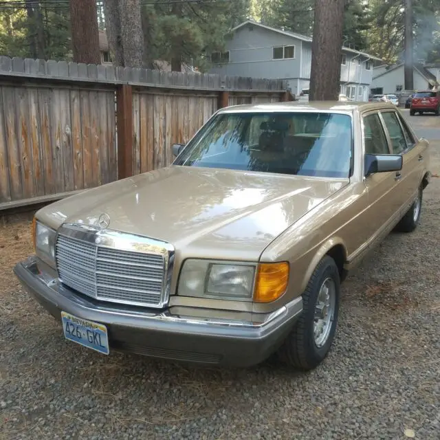 1980 Mercedes-Benz 300-Series