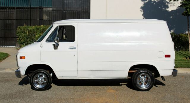 1980 Chevrolet G10 Van "Shorty" 100% Rust Free (310) 259-5383