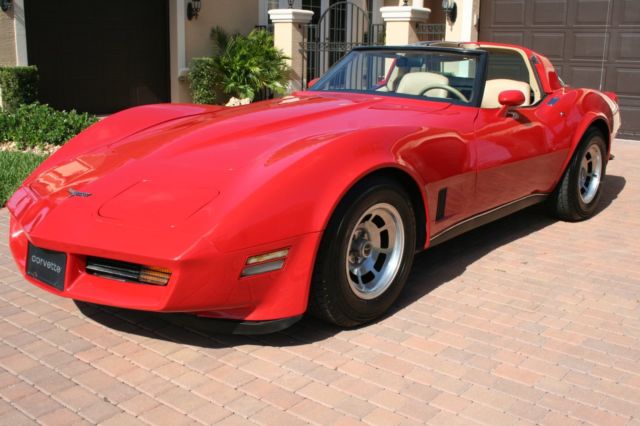 1980 Chevrolet Corvette Coupe Glass T-Tops