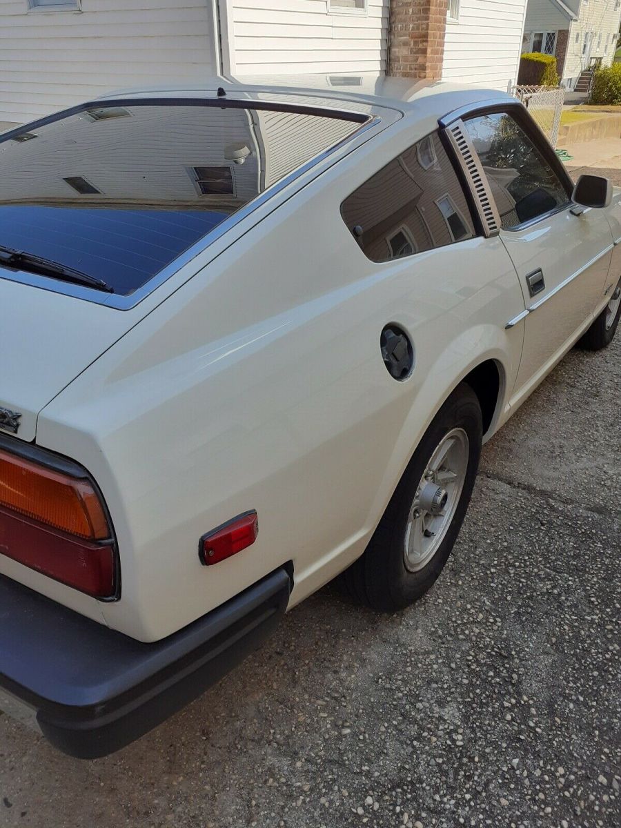 1980 Datsun 280 ZX 2 Seats red