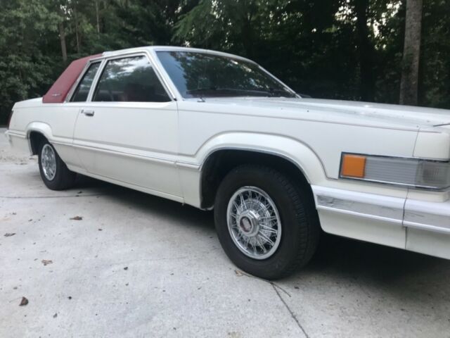 1980 Ford Thunderbird --