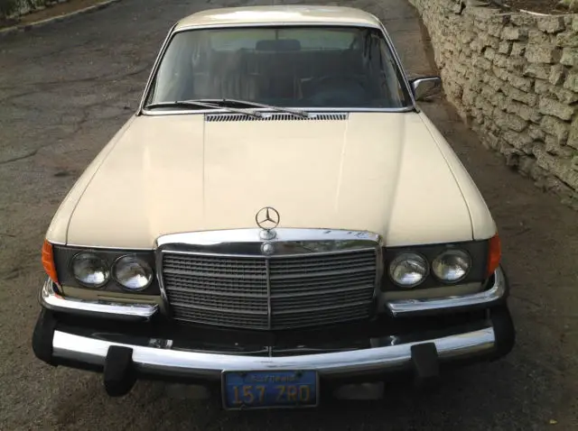 1980 Mercedes-Benz 300-Series 300SD