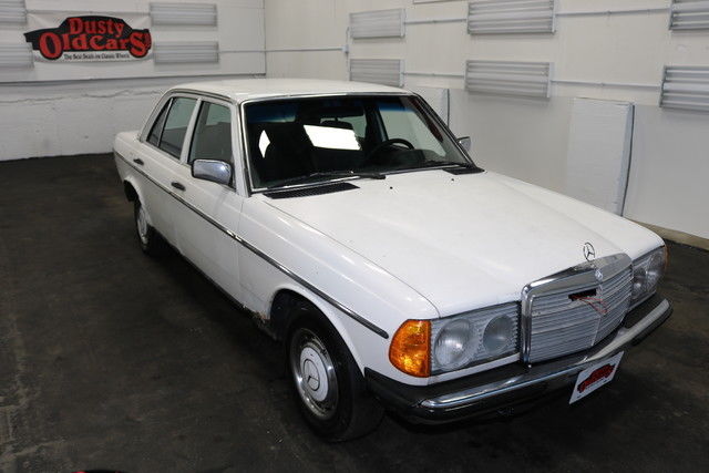 1980 Mercedes-Benz 230E 2.3L Inline 4 cyl 4 spd auto Body Inter Fair