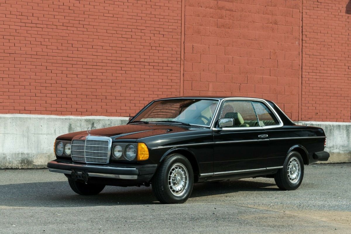 1980 Mercedes-Benz 300-Series 300CD
