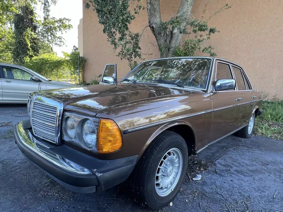 1980 Mercedes-Benz 300D Diesel