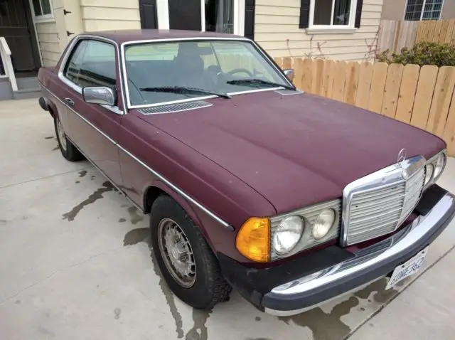 1980 Mercedes-Benz 300-Series D