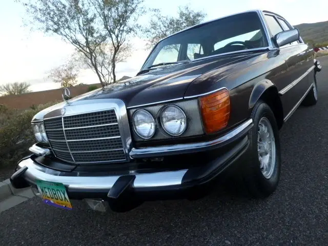 1980 Mercedes-Benz 300-Series