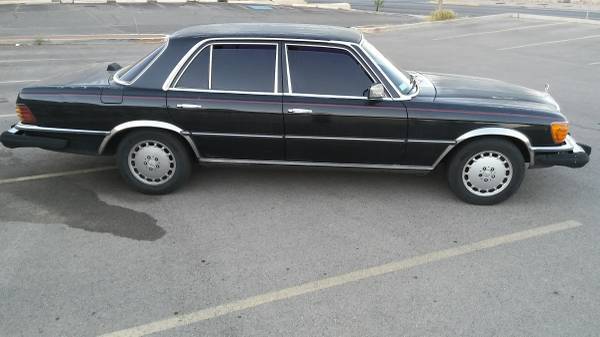 1980 Mercedes-Benz 300-Series