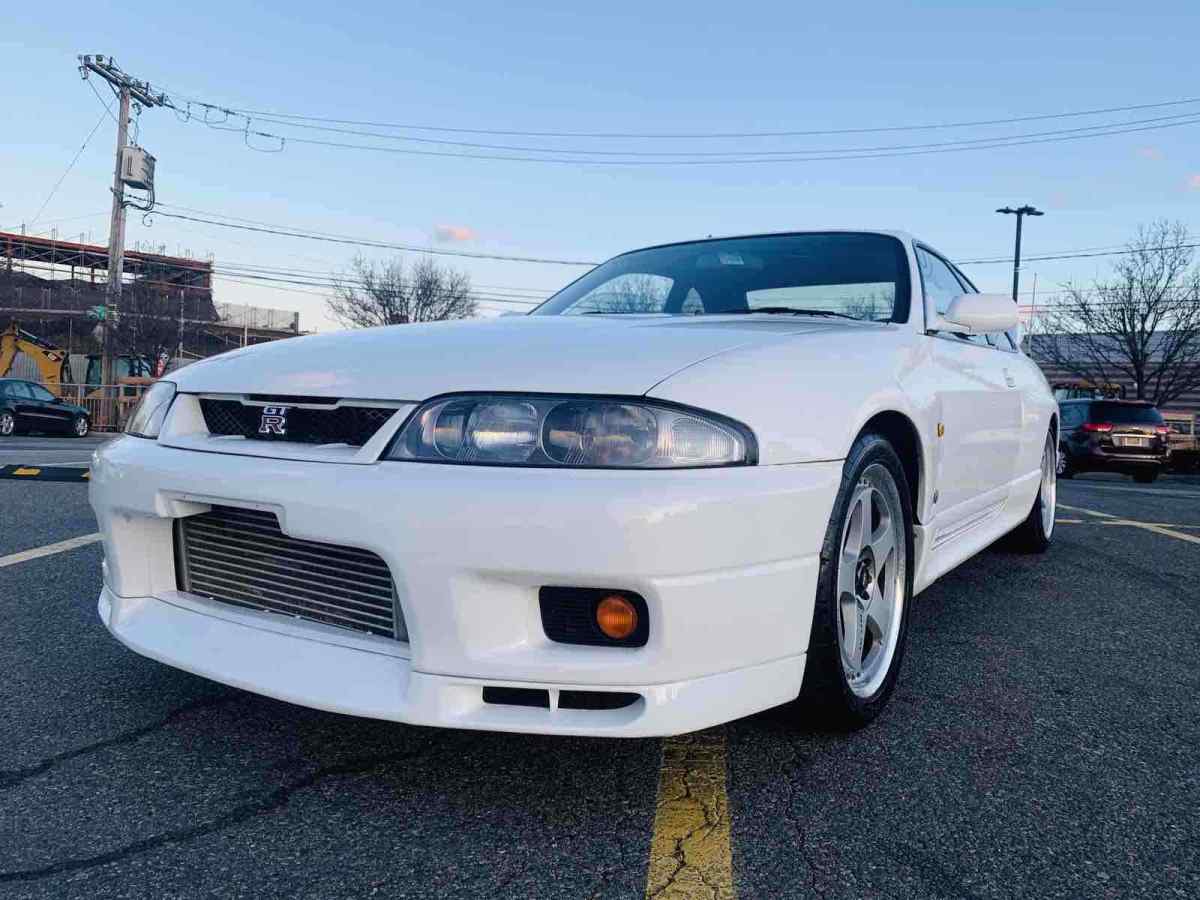 1980 Nissan Skyline 2000 GTR Skyline R33 GTR