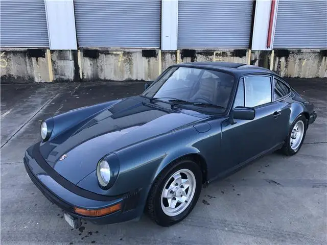 1980 Porsche 911 --