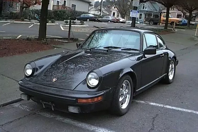 1980 Porsche 911 SC, Gunmetal trim for gunmetal gray paint