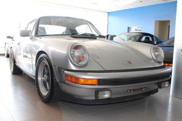 1980 Porsche 911 --