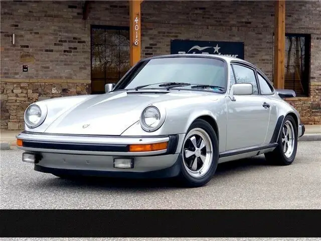 1980 Porsche 911 --