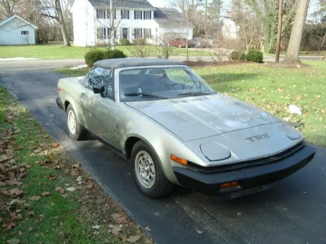 1980 Triumph TR8 CLOTH