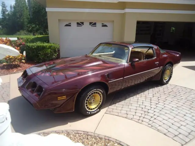 1980 Pontiac Trans Am burgundy