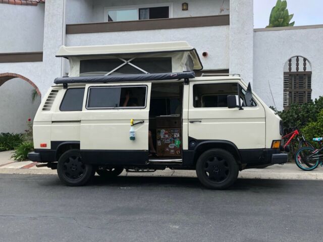 1980 Volkswagen Bus/Vanagon Camper Pop Top