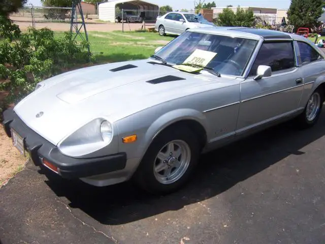 1981 Datsun Z-Series silver