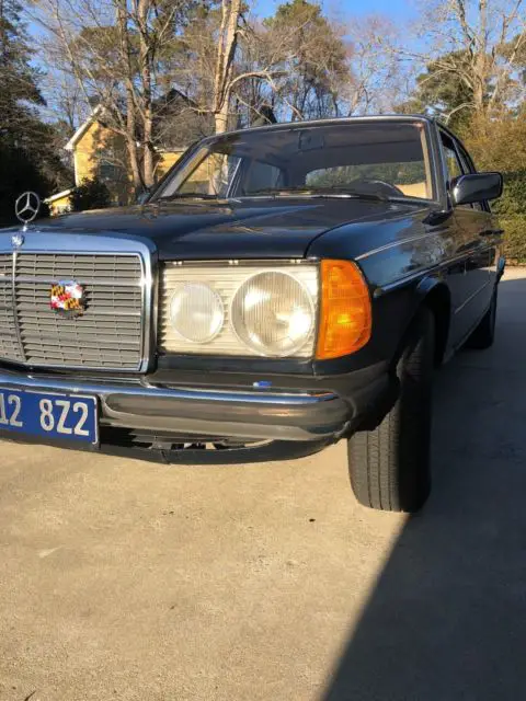 1980 Mercedes-Benz 300-Series LEATHER