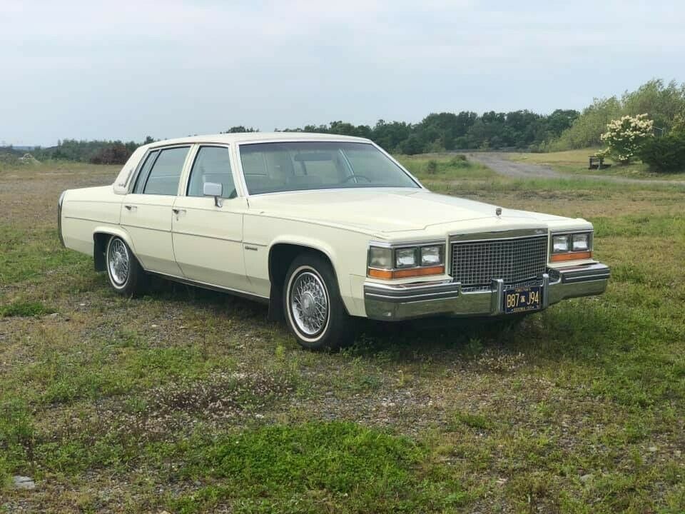 1981 Cadillac DeVille SEDAN