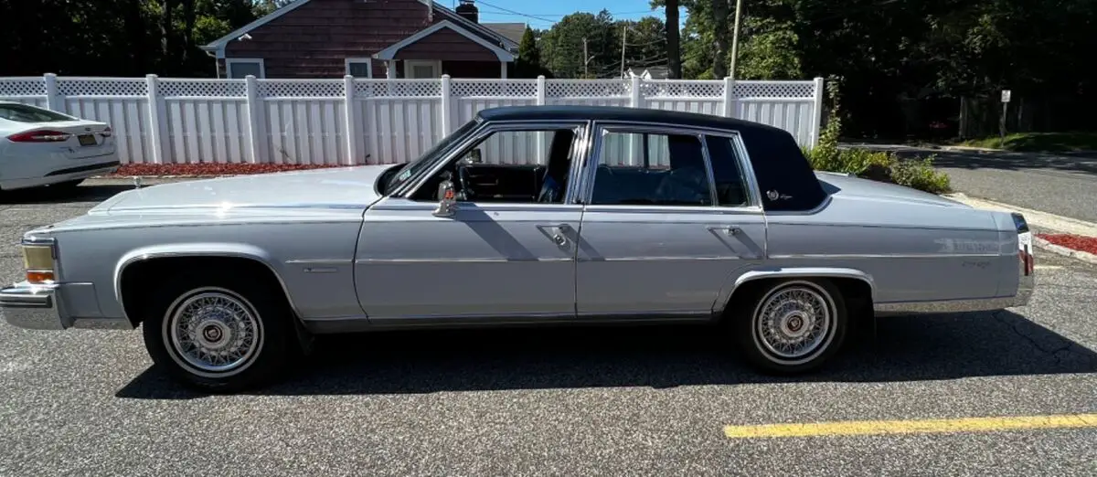 1981 Cadillac Fleetwood BROUGHAM