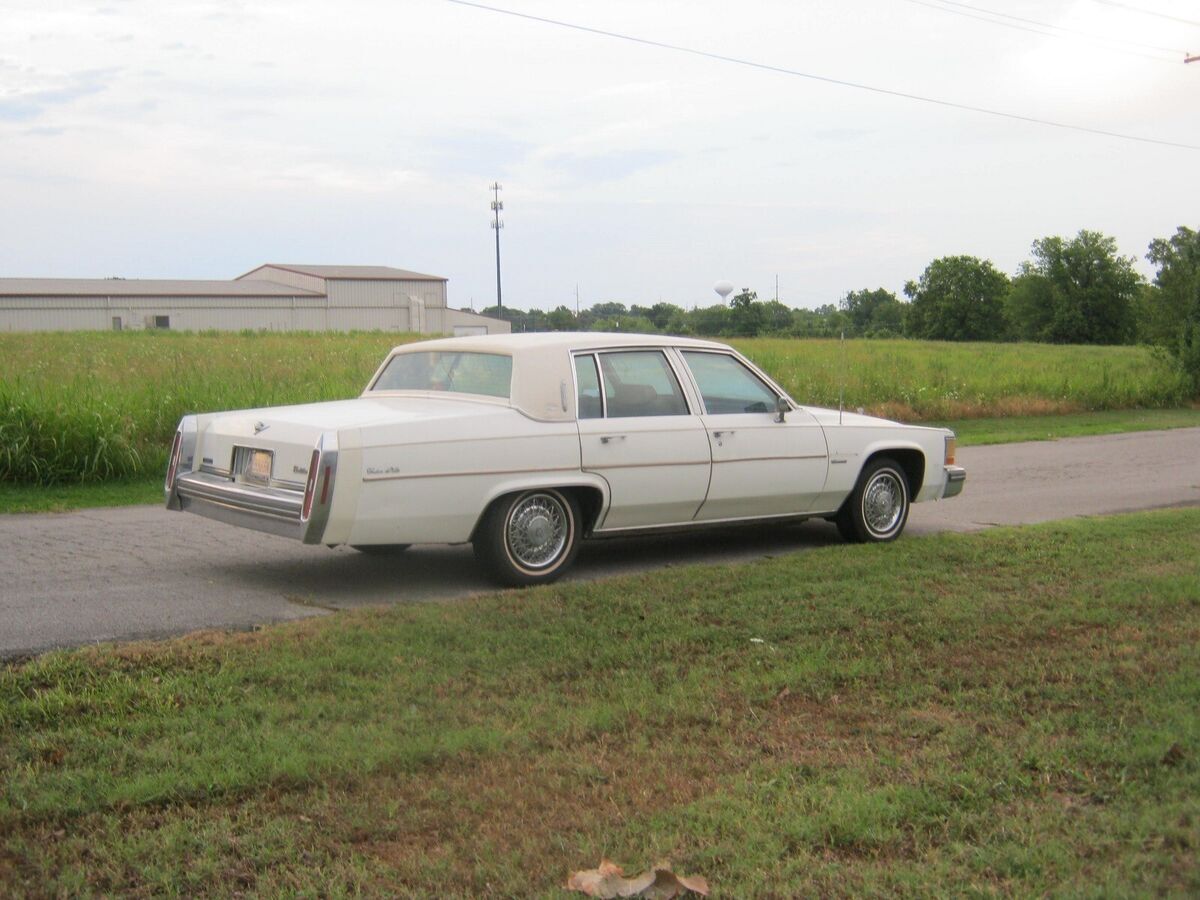 1981 Cadillac DeVille D'ELEGANCE