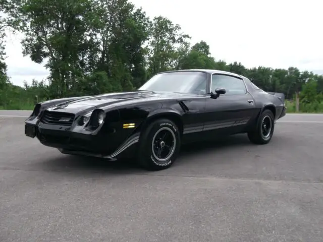 1981 Chevrolet Camaro Z28 - 4-SPEED