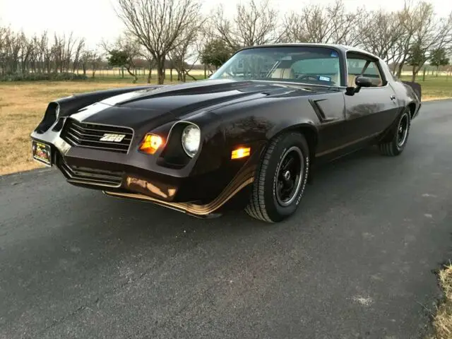 1981 Chevrolet Camaro Z/28 350 auto ac ps pb pwr windows low mileage